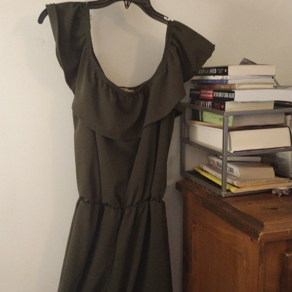 NWOT Deep green off the shoulder wide legged jumpsuit